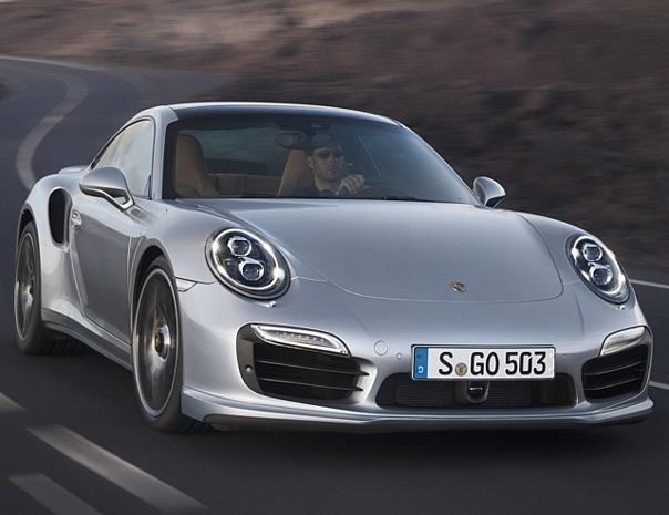 Die neuen Top-Modelle der 911-Baureihe kommen Ende September 2013 auf den Markt. Der 911 Turbo kostet in Deutschland 162.055 Euro, der neue 911 Turbo S 195.256 Euro.